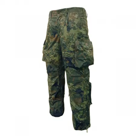 Leo-Koehler-Combat-Pants-KBS-Flecktarn-side
