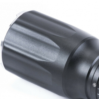 Nextorch TA15 v. 2.0 LED Taschenlampe, 700 Lumen, Multi-Batterie